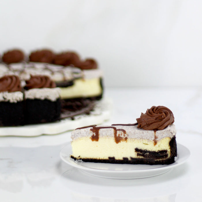 10" Oreo Cookies and Cream Cheesecake