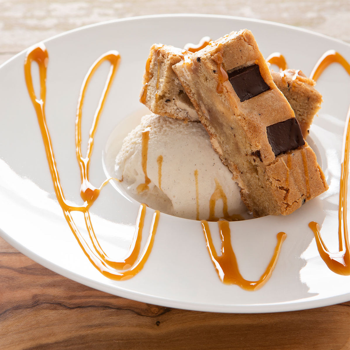 Toffee Crunch Blondie — ifiGOURMET